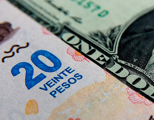 Dólares o pesos. ¿Cómo equlibrar la cartera?